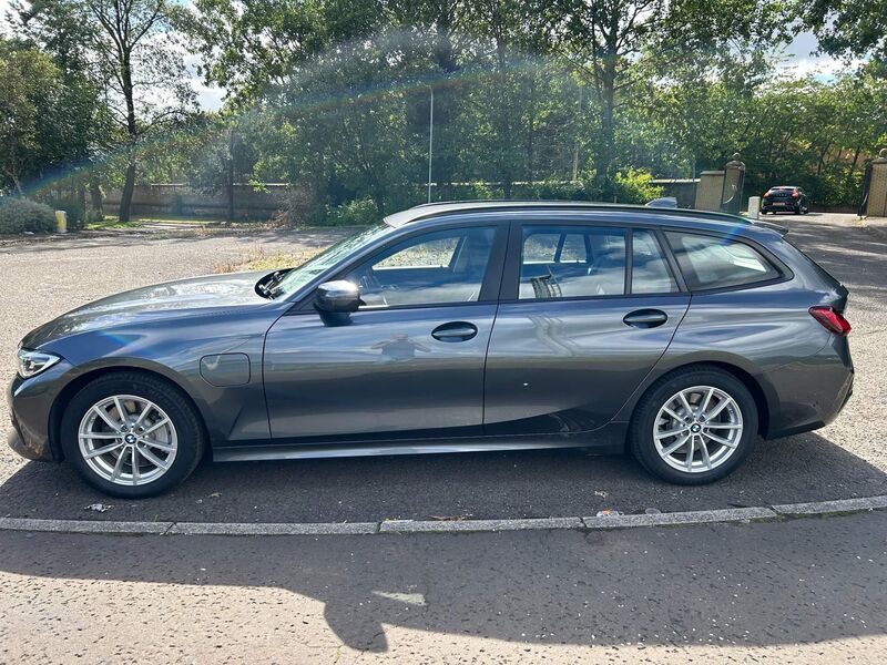 BMW 3 SERIES