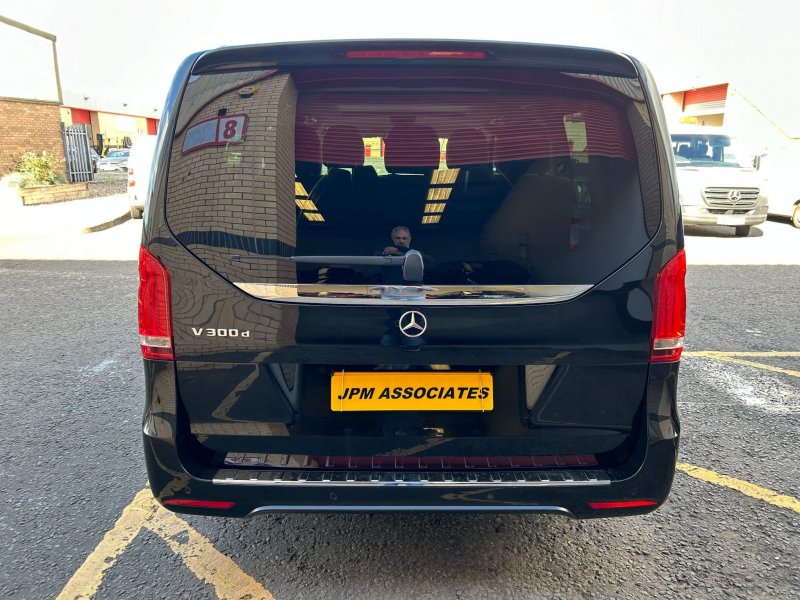 MERCEDES-BENZ V CLASS