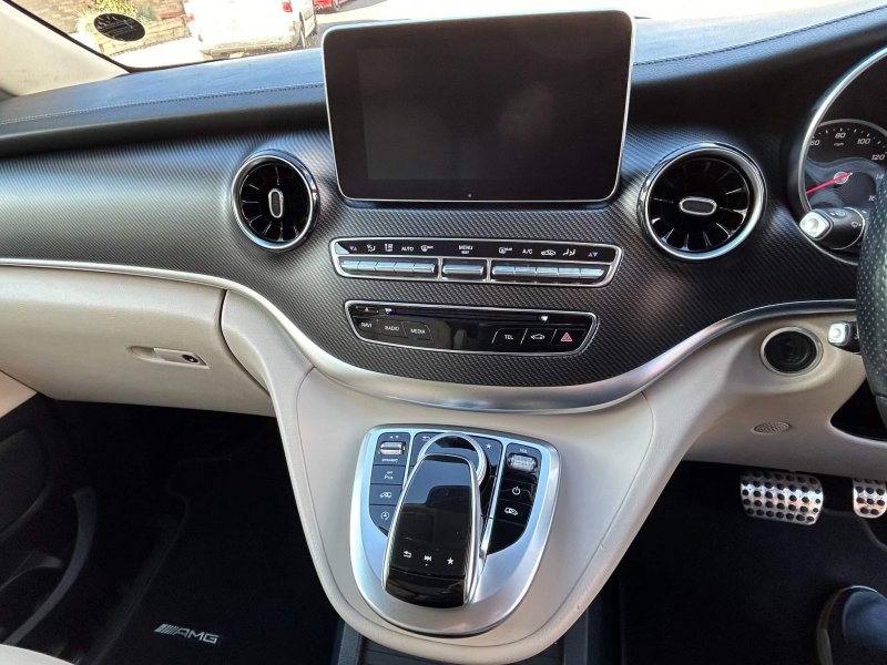 MERCEDES-BENZ V CLASS