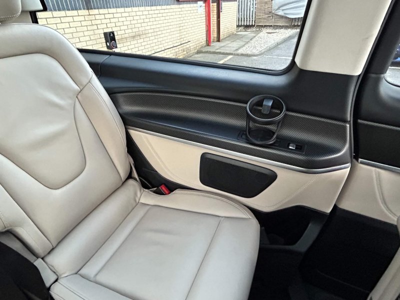 MERCEDES-BENZ V CLASS