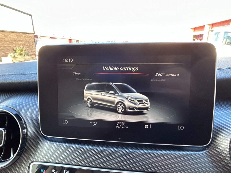 MERCEDES-BENZ V CLASS