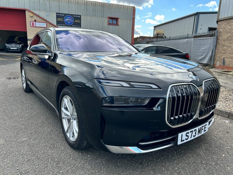 BMW 7 SERIES