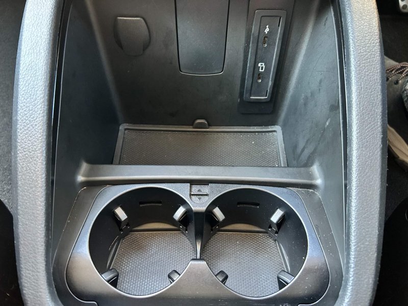 MERCEDES-BENZ V CLASS