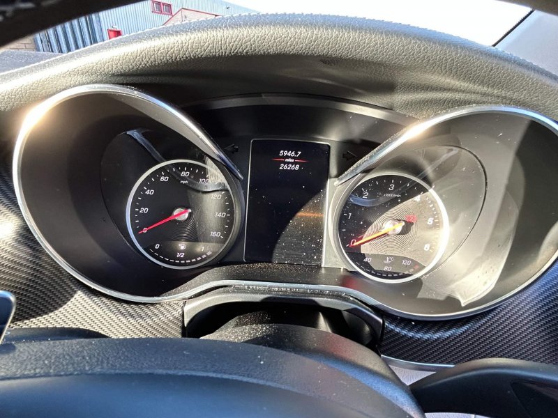 MERCEDES-BENZ V CLASS