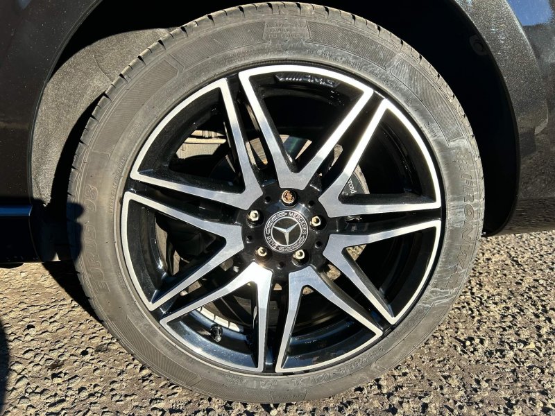 MERCEDES-BENZ V CLASS