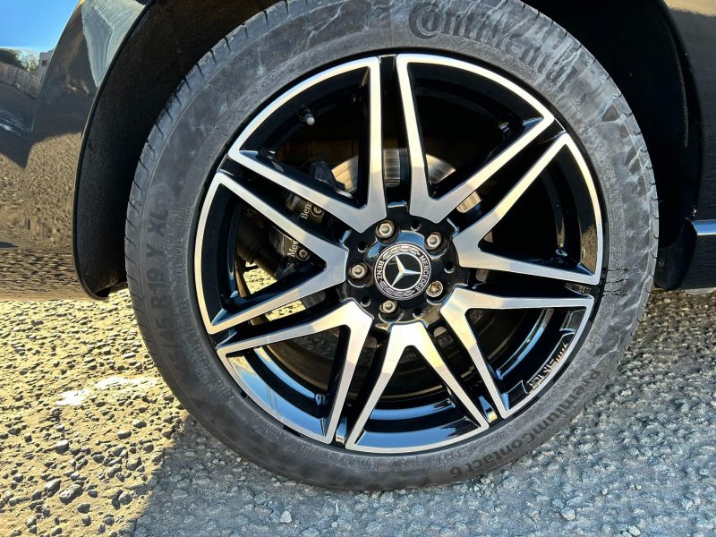 MERCEDES-BENZ V CLASS