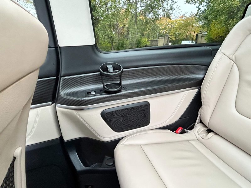 MERCEDES-BENZ V CLASS
