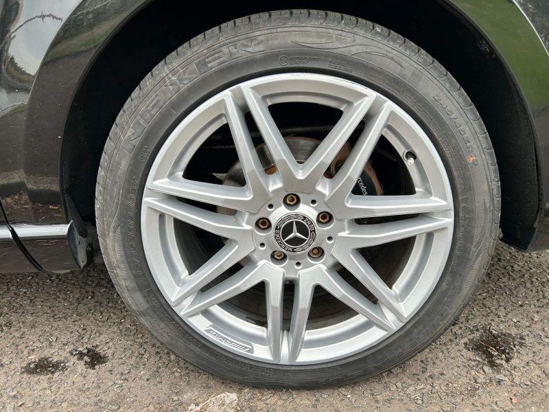 MERCEDES-BENZ V CLASS