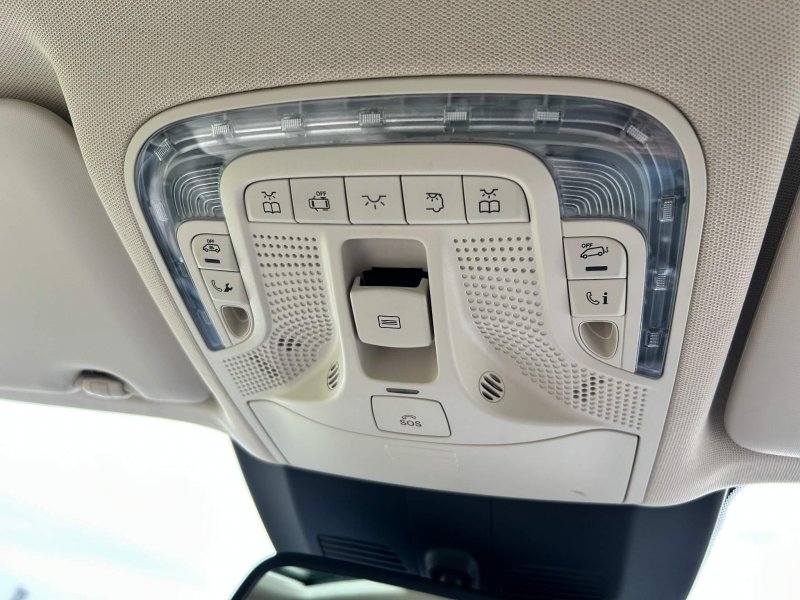 MERCEDES-BENZ V CLASS