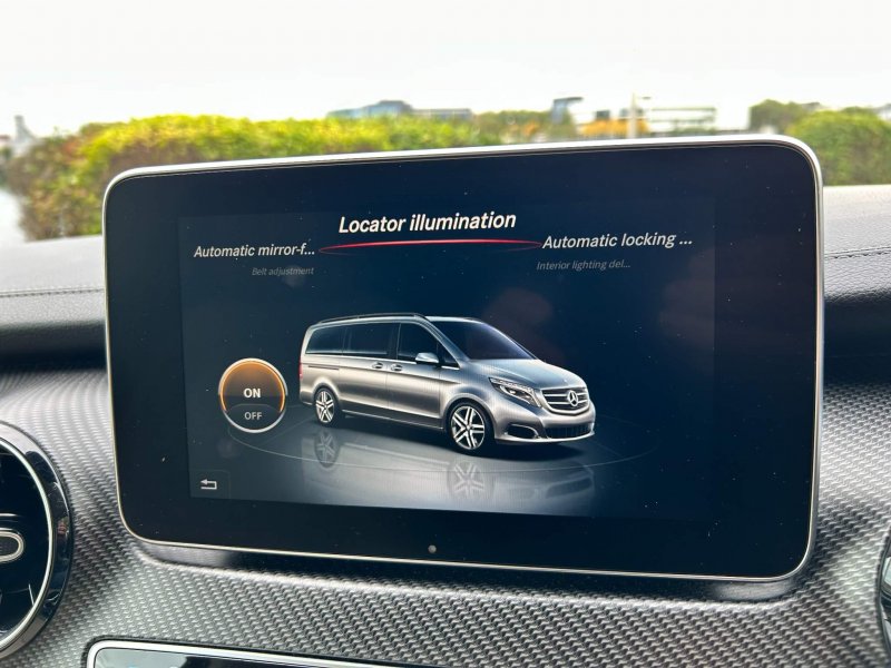 MERCEDES-BENZ V CLASS