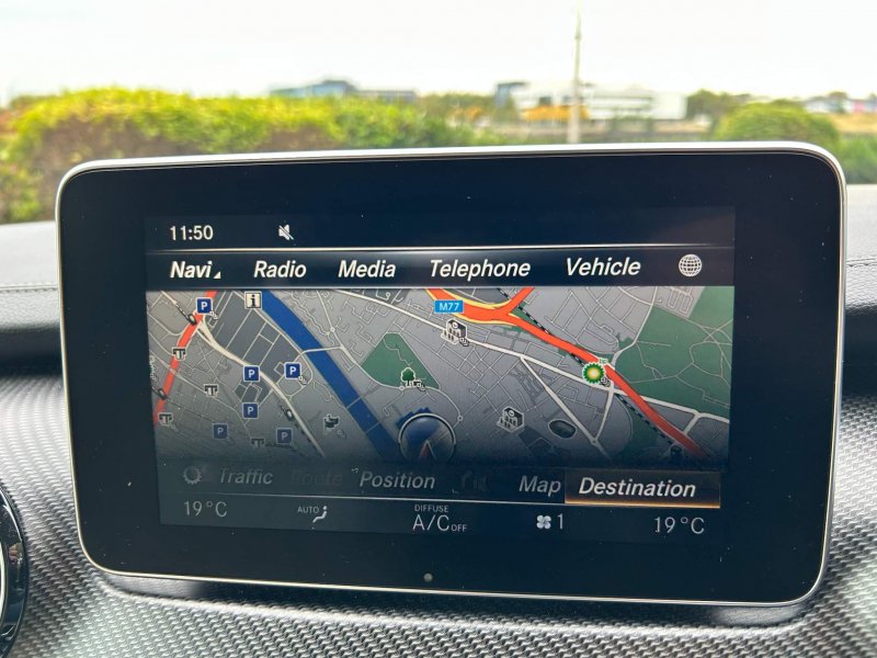 MERCEDES-BENZ V CLASS