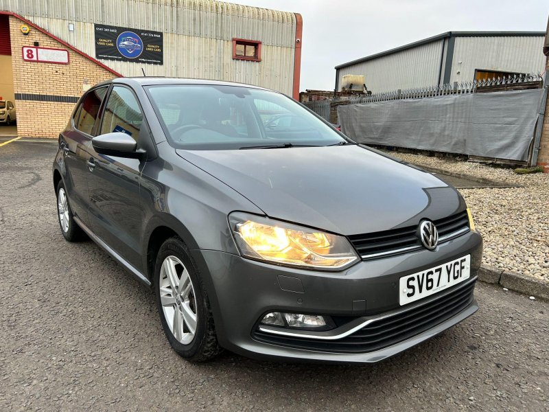 VOLKSWAGEN POLO