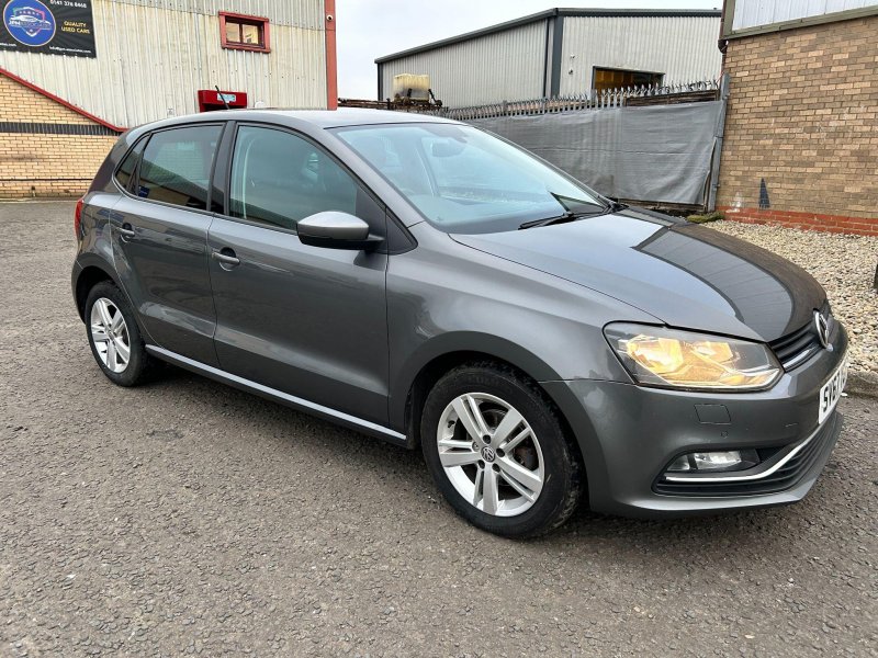 VOLKSWAGEN POLO
