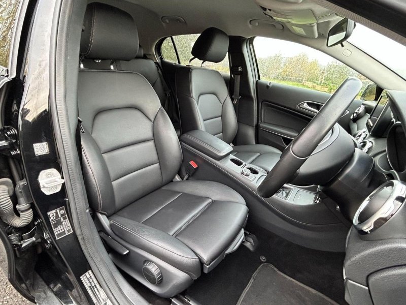 MERCEDES-BENZ GLA CLASS