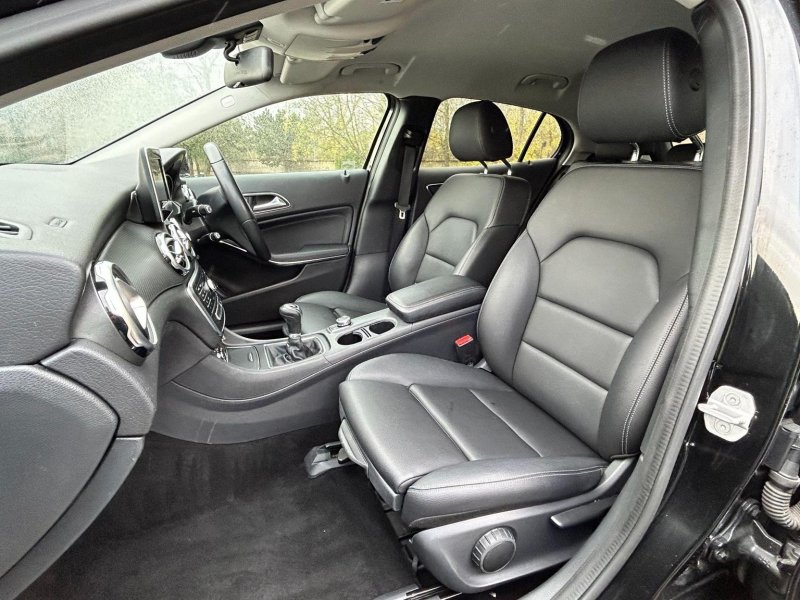 MERCEDES-BENZ GLA CLASS