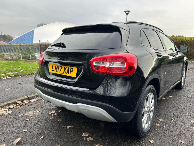 MERCEDES-BENZ GLA CLASS