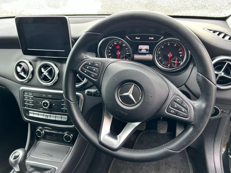 MERCEDES-BENZ GLA CLASS