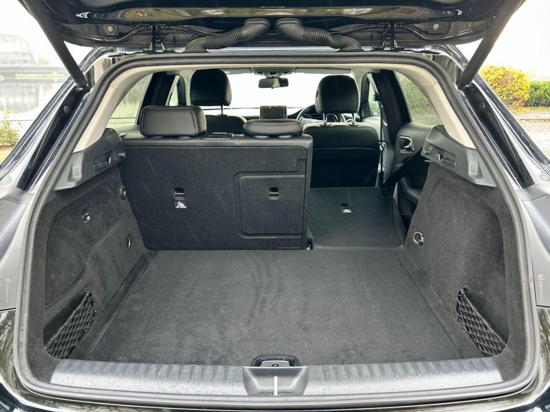MERCEDES-BENZ GLA CLASS