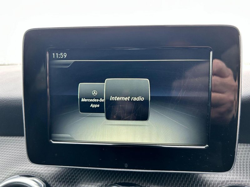 MERCEDES-BENZ GLA CLASS