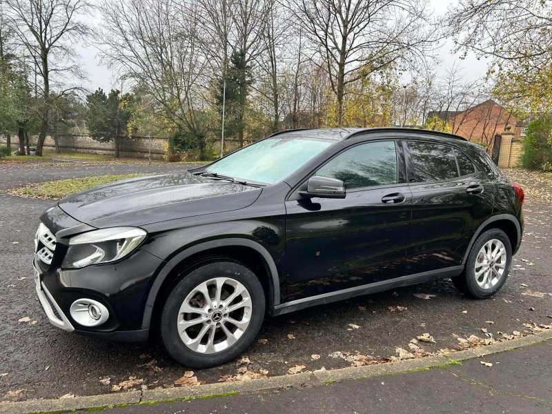MERCEDES-BENZ GLA CLASS