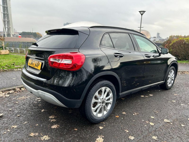 MERCEDES-BENZ GLA CLASS