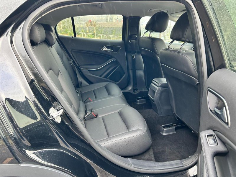MERCEDES-BENZ GLA CLASS