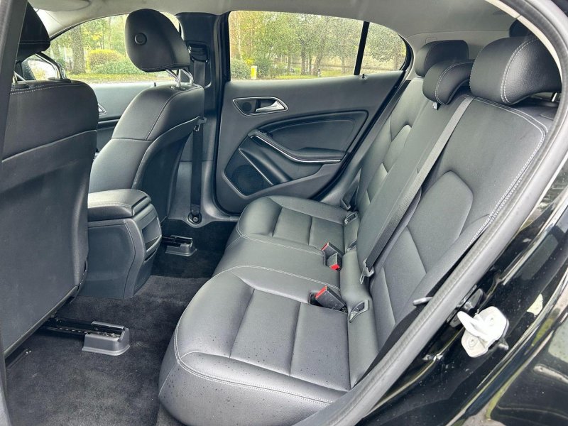 MERCEDES-BENZ GLA CLASS