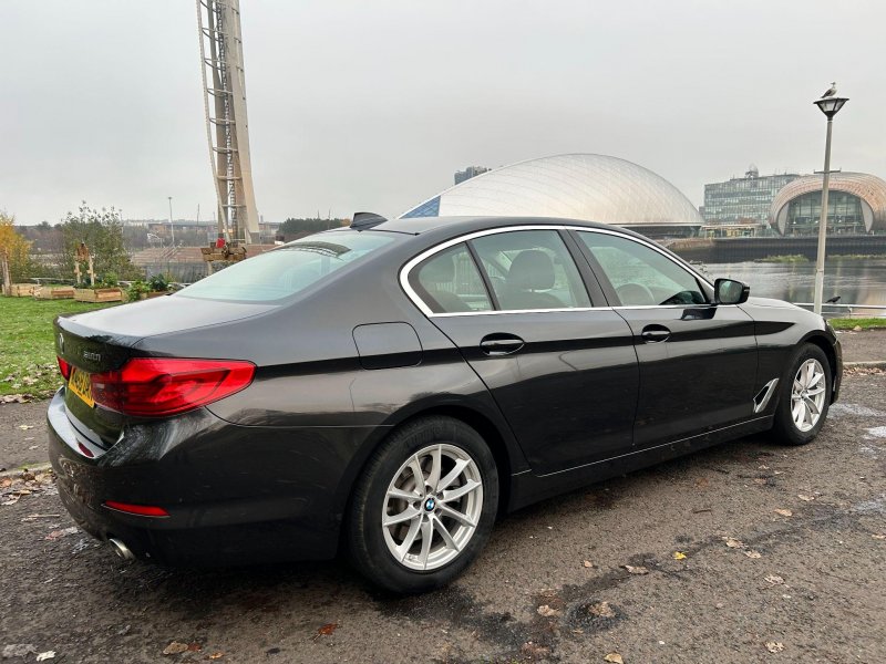 BMW 5 SERIES