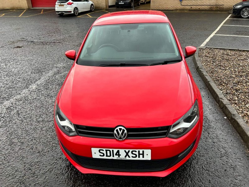 VOLKSWAGEN POLO