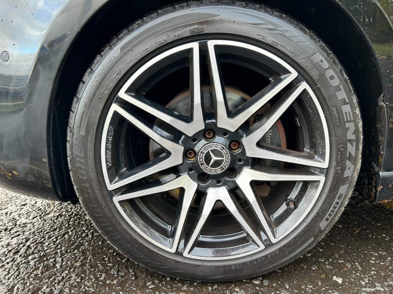 MERCEDES-BENZ V CLASS