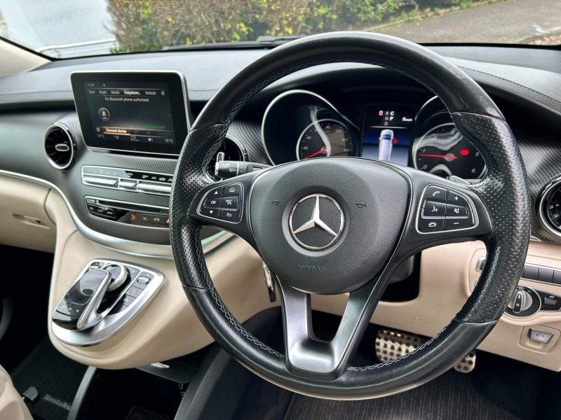 MERCEDES-BENZ V CLASS