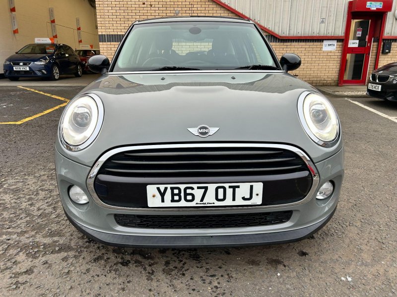 MINI HATCH
