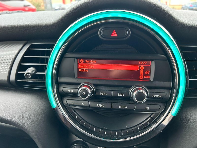MINI HATCH