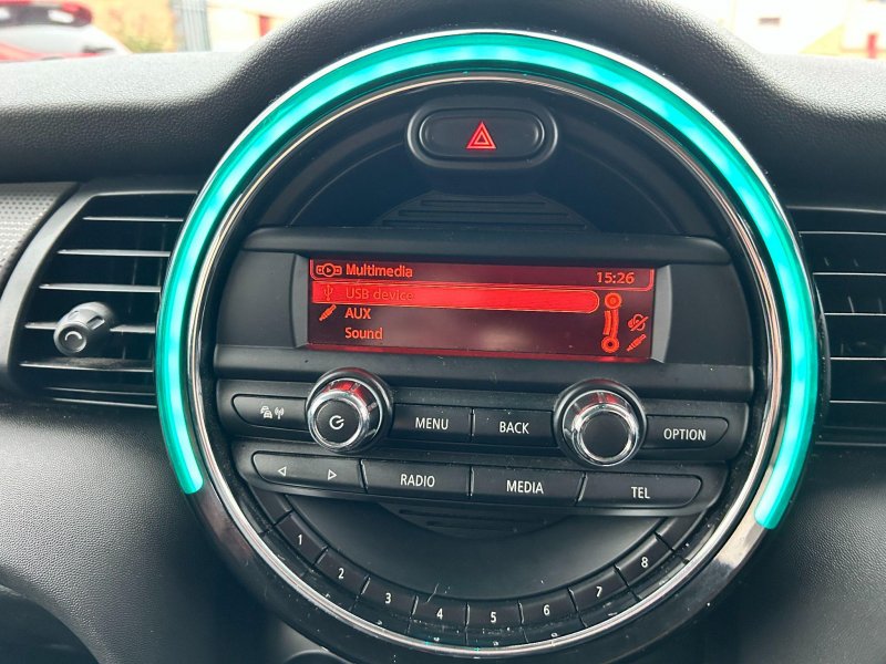 MINI HATCH