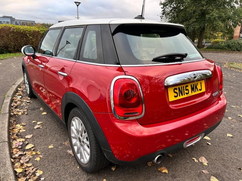 MINI HATCH