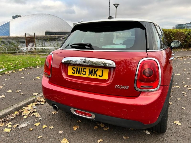 MINI HATCH
