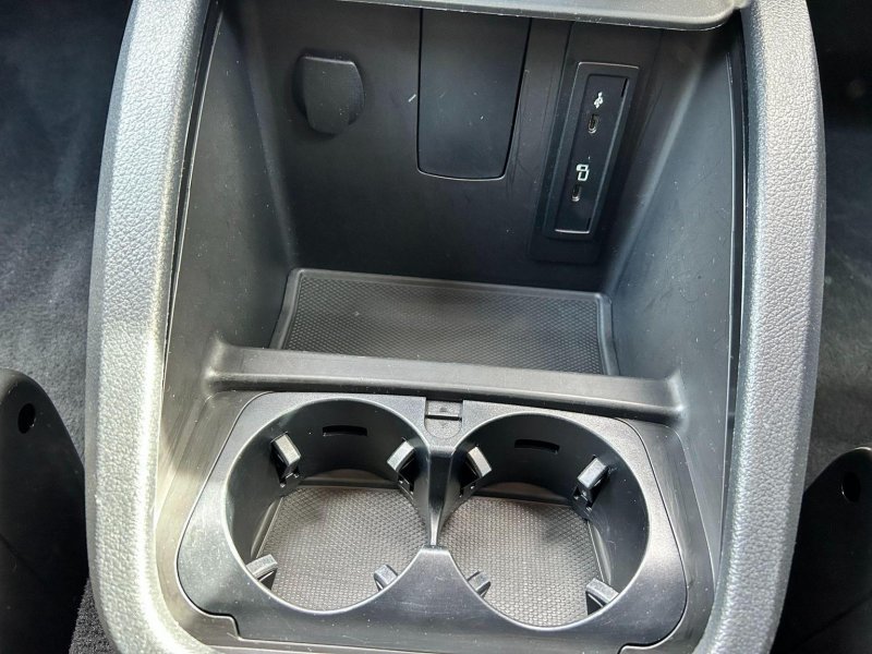 MERCEDES-BENZ EQV