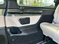 MERCEDES-BENZ EQV