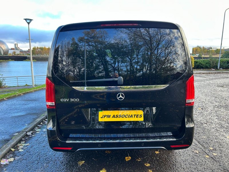 MERCEDES-BENZ EQV