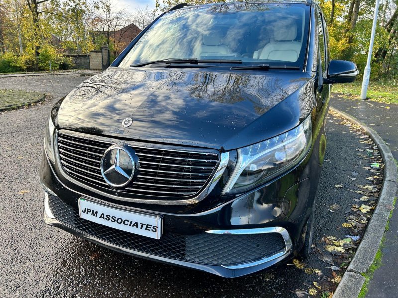 MERCEDES-BENZ EQV