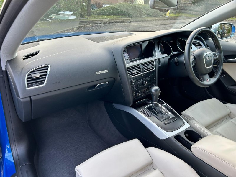 AUDI S5
