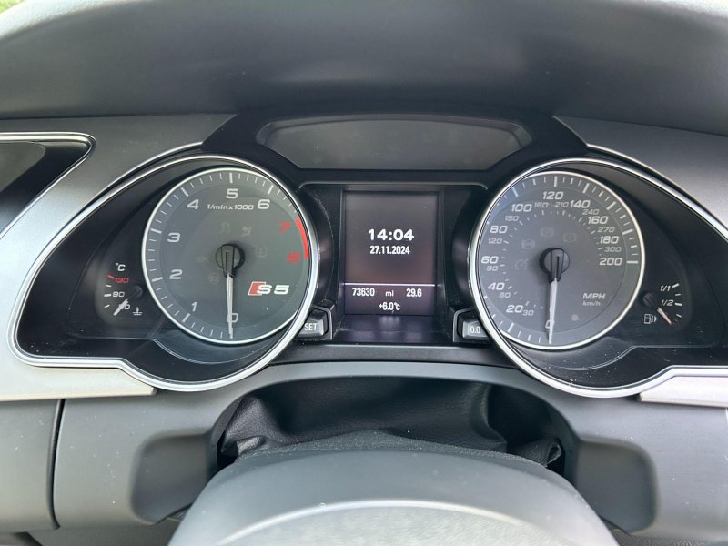 AUDI S5
