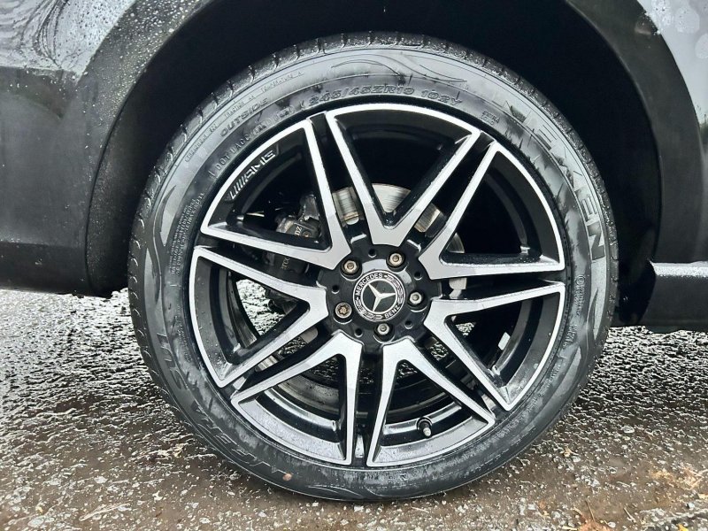 MERCEDES-BENZ V CLASS