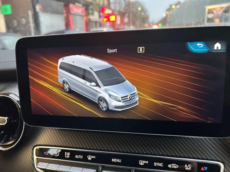 MERCEDES-BENZ V CLASS