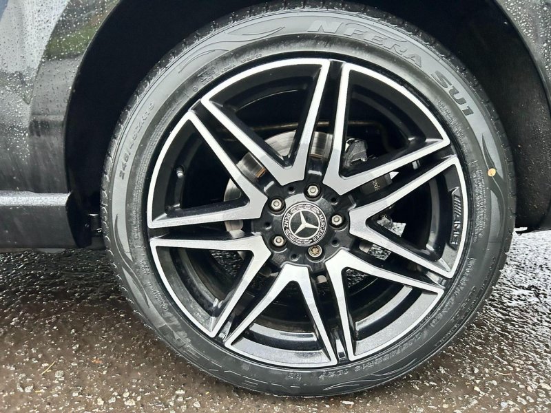 MERCEDES-BENZ V CLASS