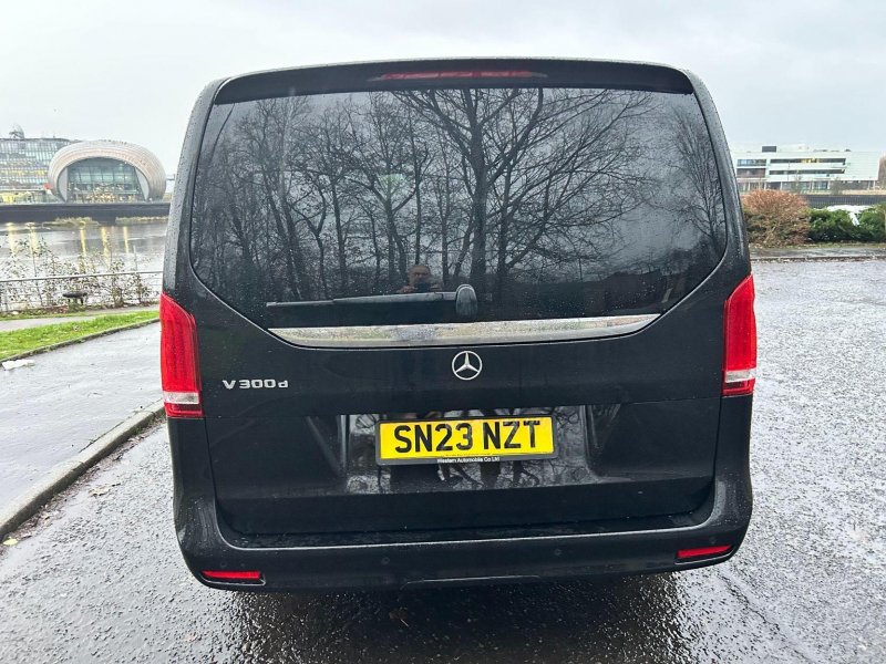 MERCEDES-BENZ V CLASS