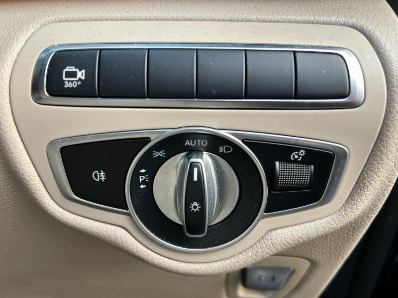 MERCEDES-BENZ V CLASS
