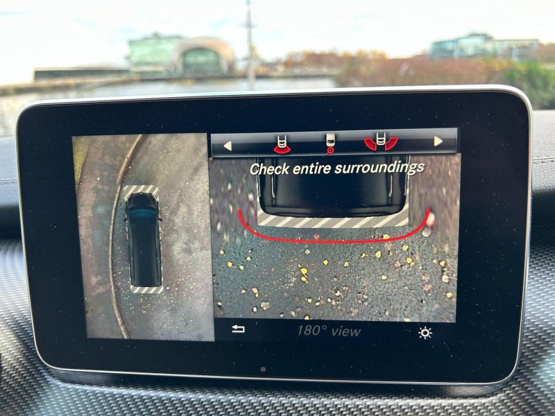 MERCEDES-BENZ V CLASS