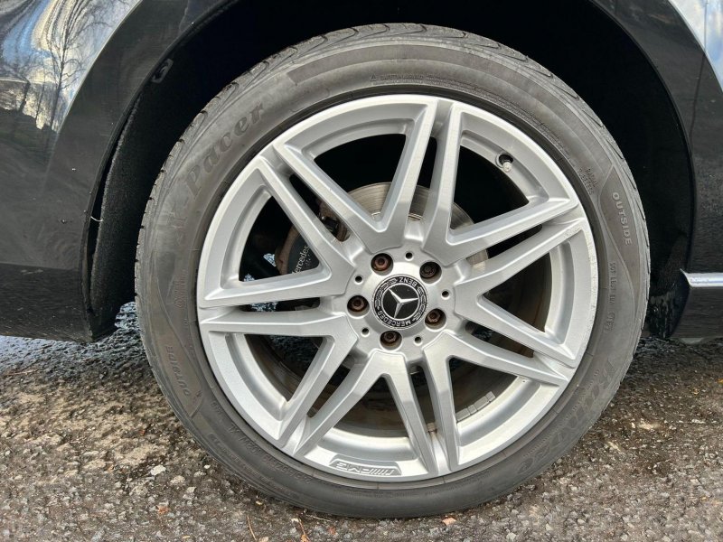 MERCEDES-BENZ V CLASS