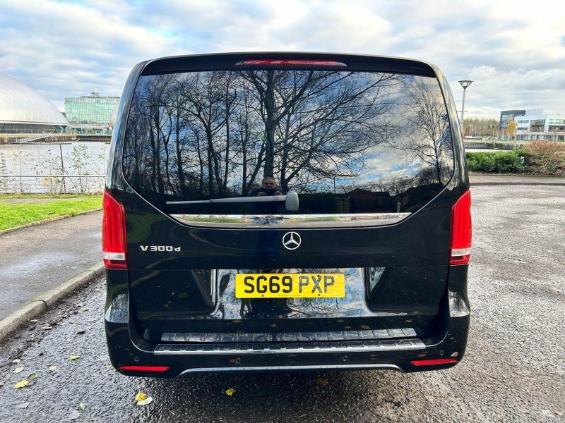 MERCEDES-BENZ V CLASS
